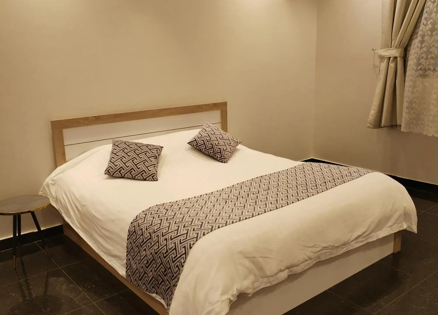 Apartment شقق صقر للعوائل -غرف نوم وجلسه واسعه ومطبخ- Riyadh